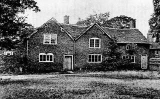 hilltopfarm320.jpg (30330 bytes)